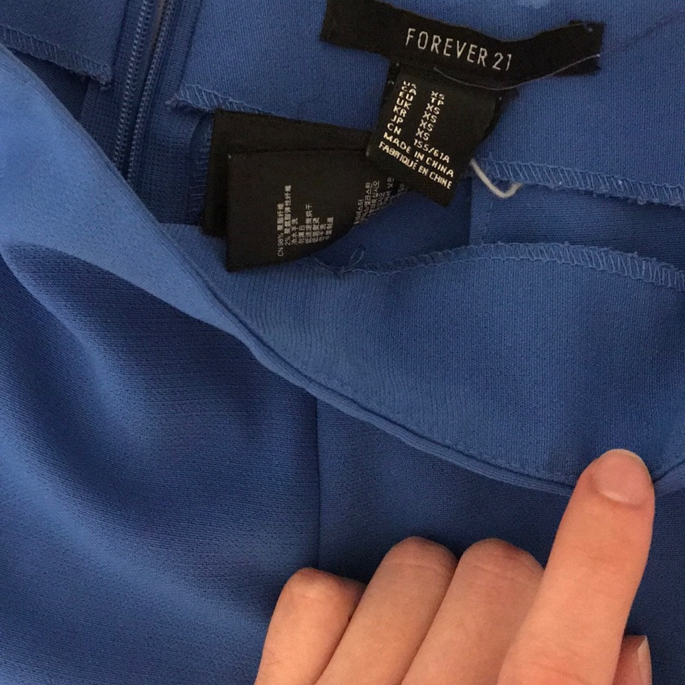 Blue short - Picture 3 of 3